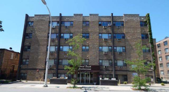 Photo of 7854 S South Shore Dr #504, Chicago, IL 60649