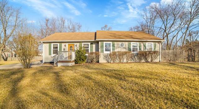 Photo of 671 N Maple Ave N, Palatine, IL 60067