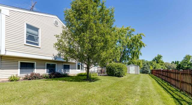 Photo of 727 Whitehall Ct, Schaumburg, IL 60194