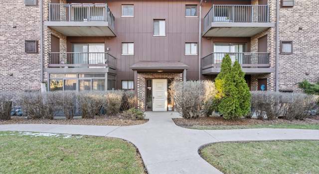 Photo of 60 Pier Dr #303, Westmont, IL 60559
