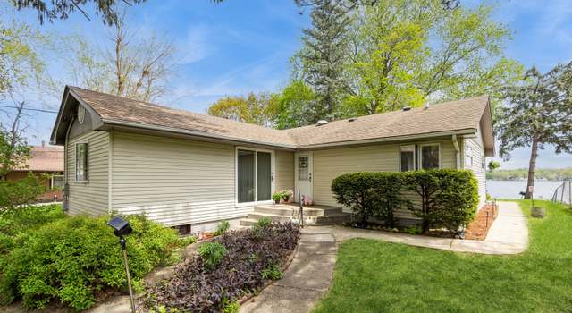 Photo of 3714 W Lake Shore Dr, Wonder Lake, IL 60097