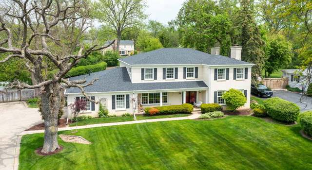 Photo of 1878 Hackberry Ln, Lake Forest, IL 60045