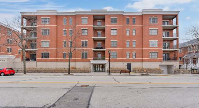 Photo of 210 N Addison Ave #206, Elmhurst, IL 60126