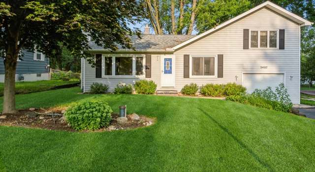 Photo of 5407 W Lake Shore Dr, Oakwood Hills, IL 60013