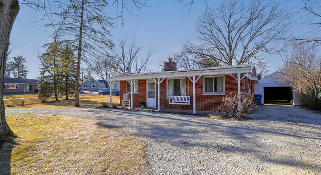 Photo of 224 James Ct, Burlington, IL 60109