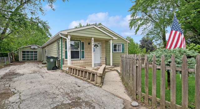 Photo of 908 Diana Ct, Round Lake Beach, IL 60073