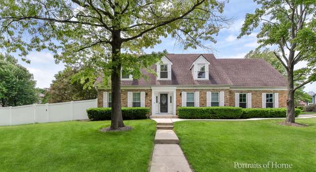 Photo of 631 S Whispering Hills Dr, Naperville, IL 60540