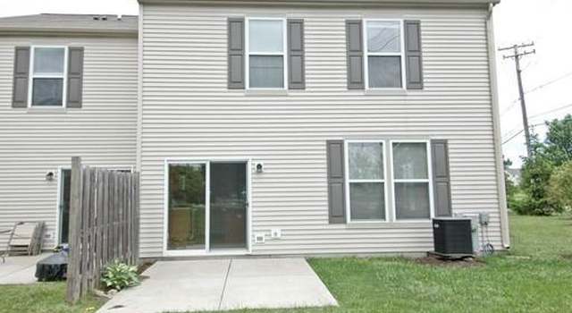 Photo of 188 W Chatham Dr, Round Lake, IL 60073