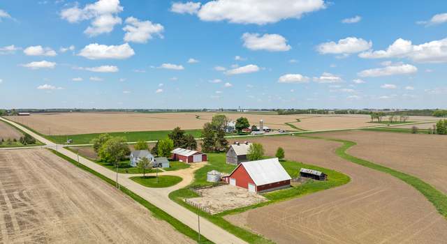 Photo of 7928 W Edgewood Rd, Dixon, IL 61021