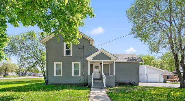 Photo of 104 W Somonauk St, Yorkville, IL 60560