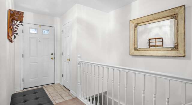 Photo of 574 W Barberry Cir, Yorkville, IL 60560