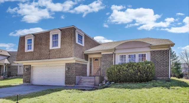 Photo of 517 Cobblestone Ln, Buffalo Grove, IL 60089