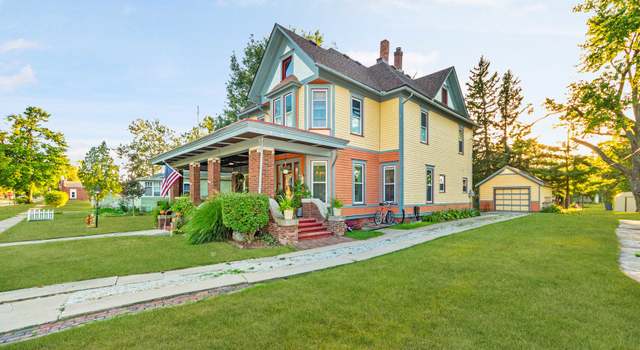 Photo of 620 N Walnut St, Minonk, IL 61760