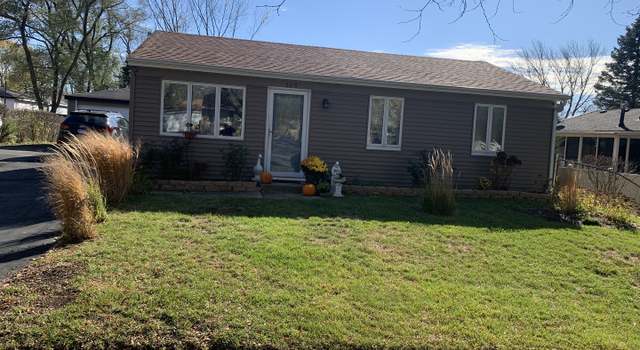 Photo of 208 Creekside Dr, Bolingbrook, IL 60440