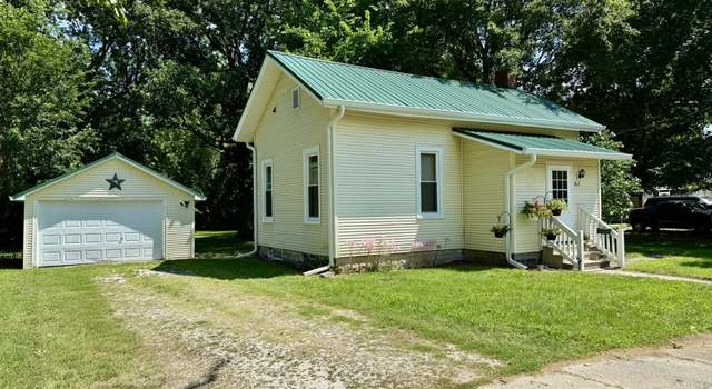 Photo of 812 Eddy St, Sandwich, IL 60548