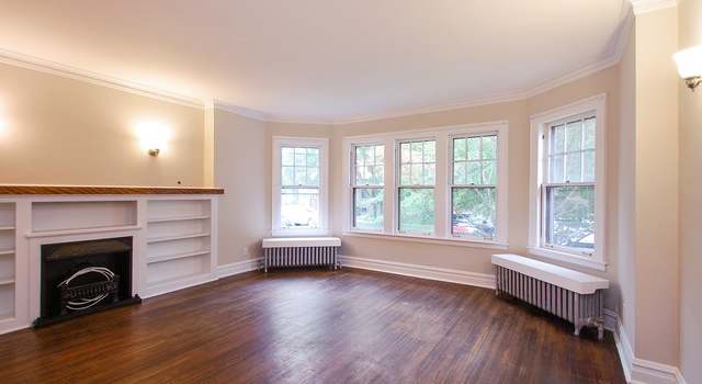 Photo of 6220 N Rockwell St, Chicago, IL 60659