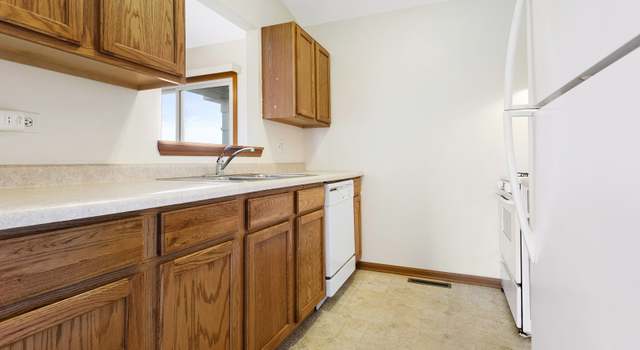 Photo of 1580 W Chrysler Dr #1580, Belvidere, IL 61008