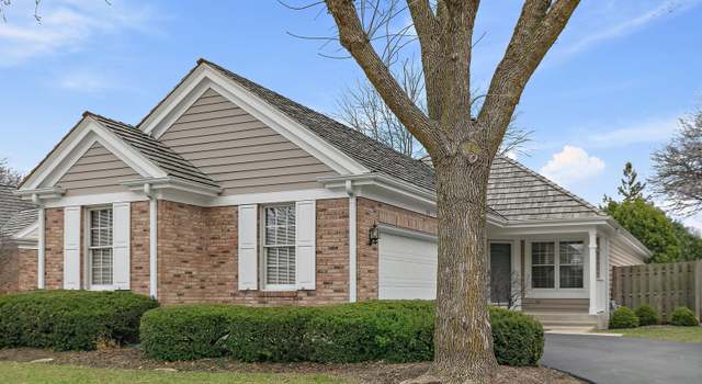 Photo of 404 Park Barrington Dr, Barrington, IL 60010