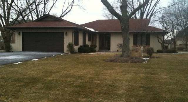 Photo of 10S104 Alago Rd, Naperville, IL 60564