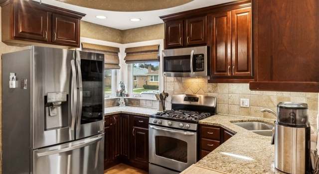 Photo of 4836 N Mont Clare Ave, Chicago, IL 60656