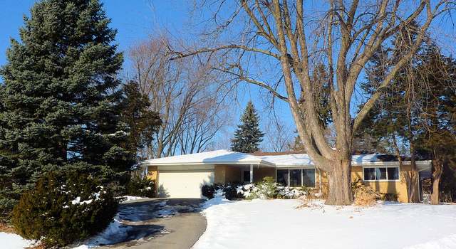 Photo of 6008 Lenox Ct, Lisle, IL 60532