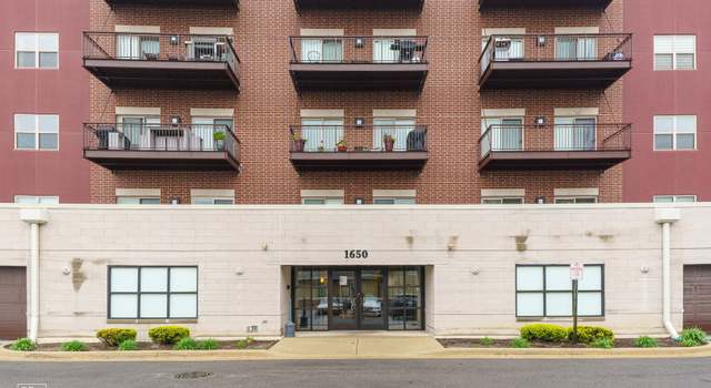 Photo of 1650 Riverwoods Dr #402, Melrose Park, IL 60160