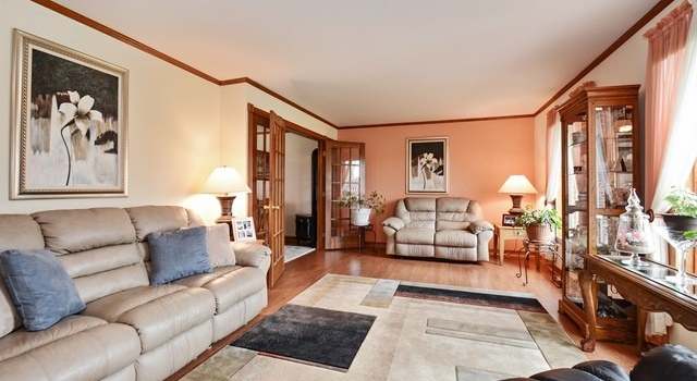 Photo of 8706 Carriage Ln, Tinley Park, IL 60487