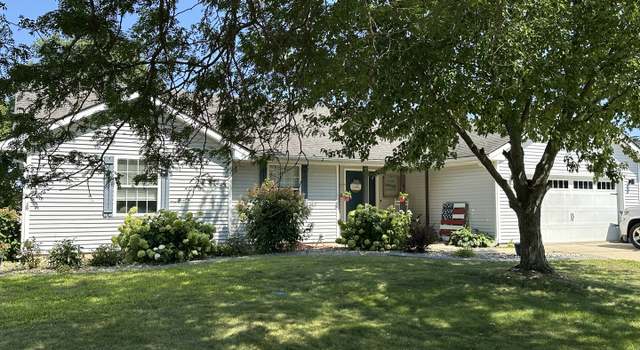 Photo of 506 Laurel Dr, Saint Joseph, IL 61873
