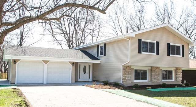 Photo of 1345 Blair Ln, Hoffman Estates, IL 60169