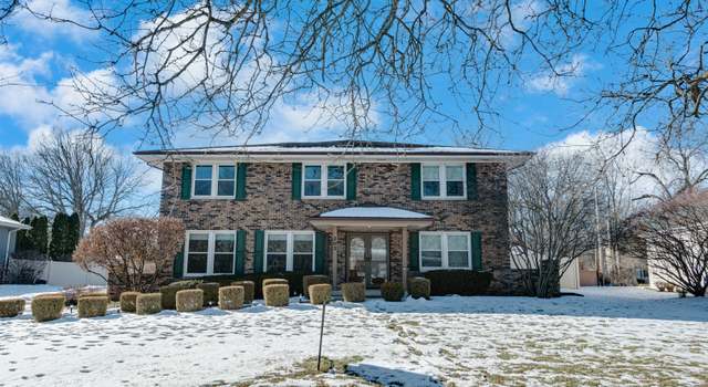 Photo of 203 Meadow Wood Dr, Joliet, IL 60431