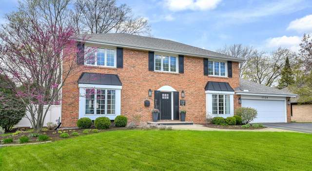 Photo of 1724 S Thompson Dr, Wheaton, IL 60189