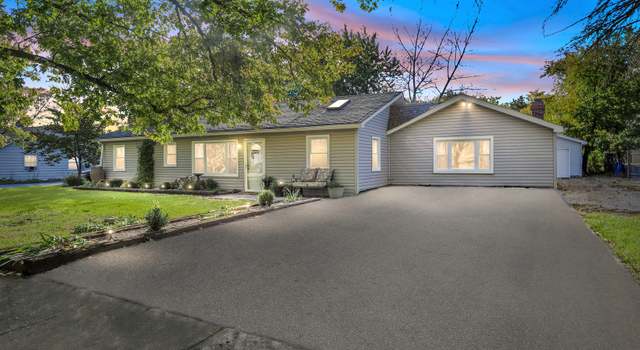 Photo of 1103 Kinmonth Dr, Joliet, IL 60433
