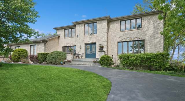 Photo of 3105 Warbler Pl, Highland Park, IL 60035