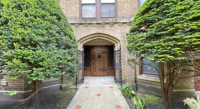Photo of 2422 W Greenleaf Ave #1, Chicago, IL 60645