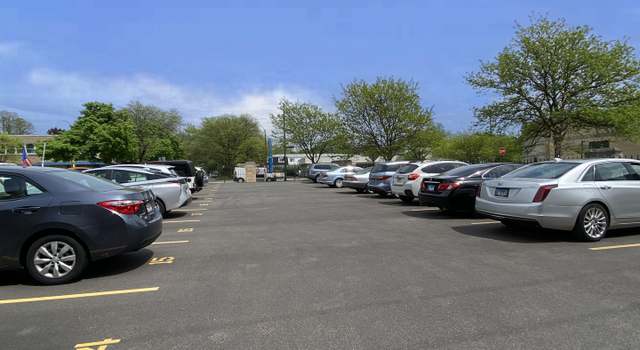 Photo of 2422 W Greenleaf Ave #1, Chicago, IL 60645