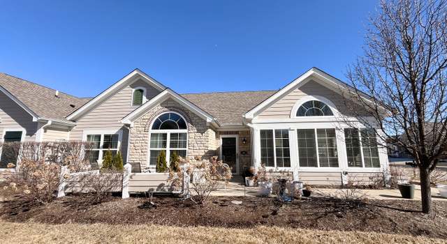 Photo of 601 Schumann St, Woodstock, IL 60098