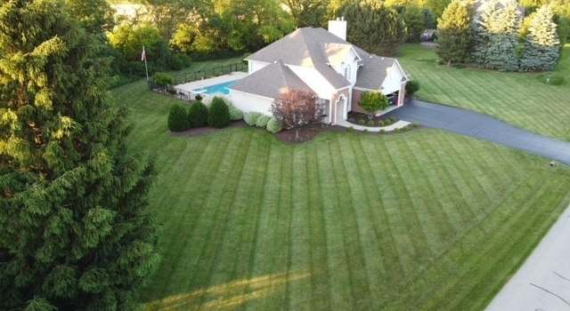 Photo of 6906 Burning Tree Cir, Mchenry, IL 60050