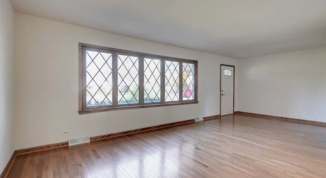 Photo of 17045 Gaynelle Rd, Tinley Park, IL 60477