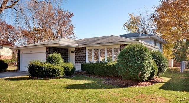 Photo of 17045 Gaynelle Rd, Tinley Park, IL 60477