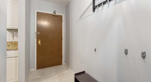Photo of 850 Wellington Ave #203, Elk Grove Village, IL 60007