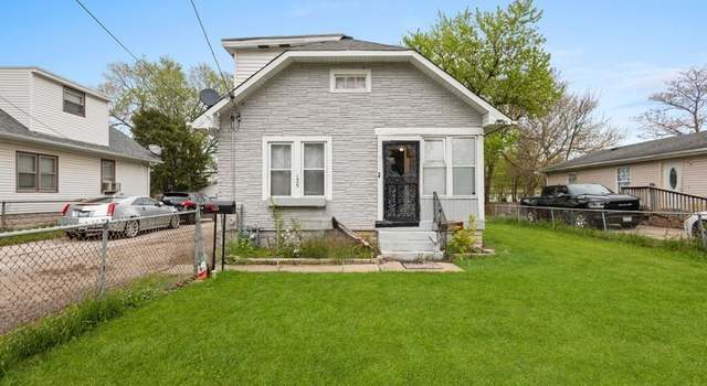 Photo of 135 N Calhoun St, Aurora, IL 60505