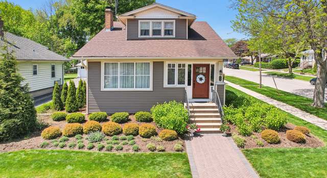 Photo of 738 Augusta Ave, Elgin, IL 60120