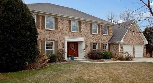Photo of 264 Oakwood Ct, Wheaton, IL 60189