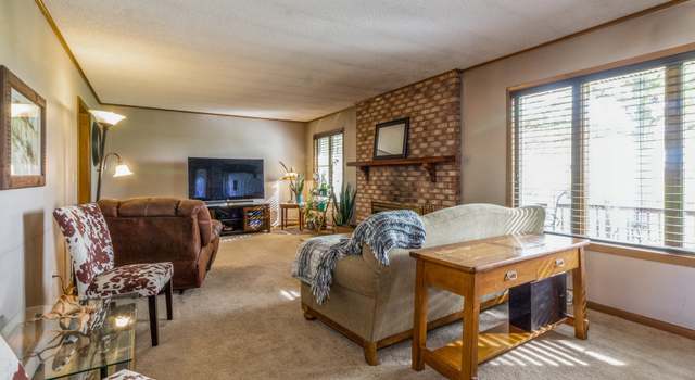 Photo of 1706 Fairside Dr, Sandwich, IL 60548