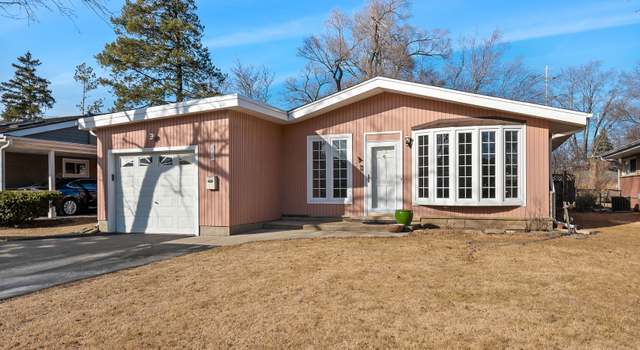 Photo of 234 Southgate Dr, Northbrook, IL 60062