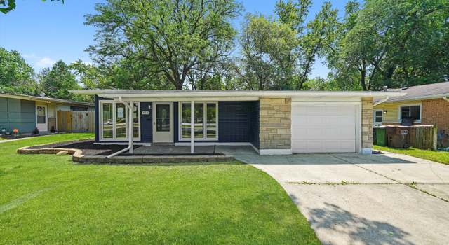 Photo of 423 Lakewood Blvd, Park Forest, IL 60466