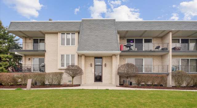 Photo of 15720 Lake Hills Ct Unit 2N, Orland Park, IL 60462