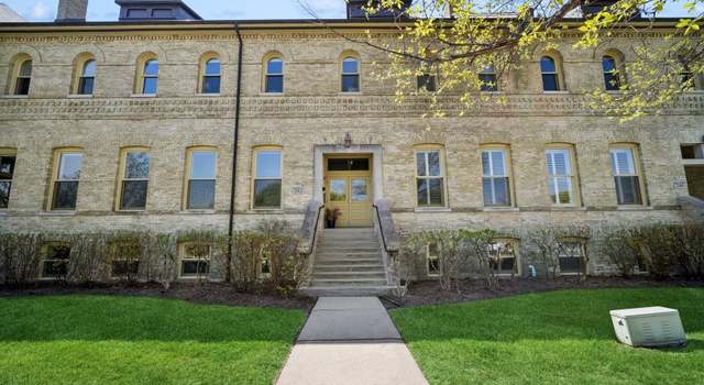 Photo of 242 Leonard Wood South Rd S #211, Highland Park, IL 60035