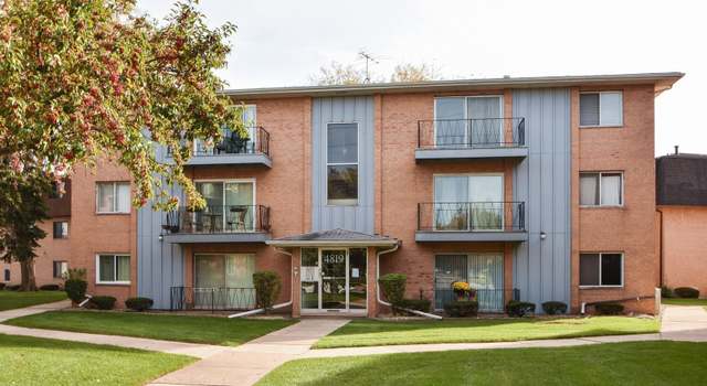 Photo of 4819 W 109th St #302, Oak Lawn, IL 60453