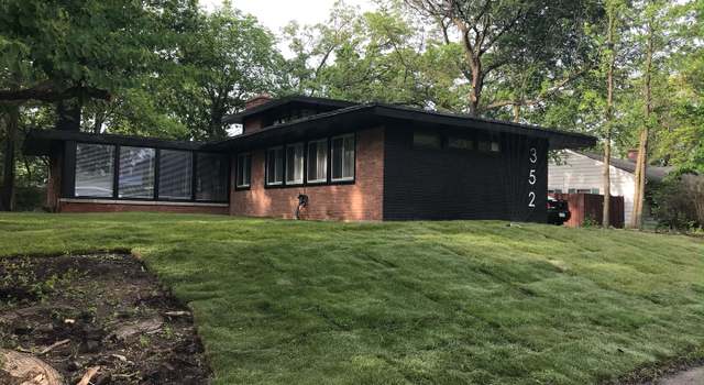 Photo of 352 Oakwood St, Park Forest, IL 60466